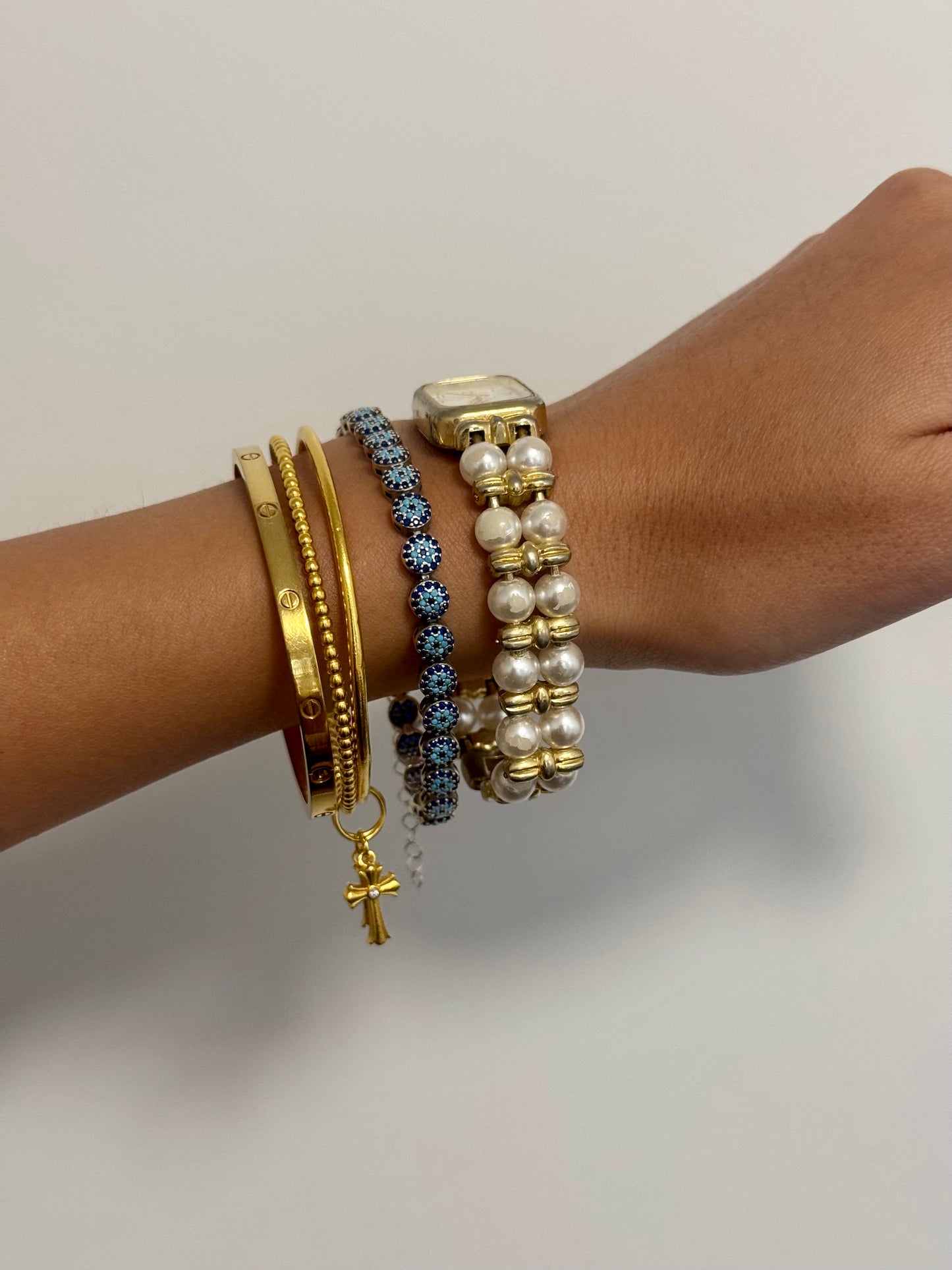 Strings of Pearl Watch