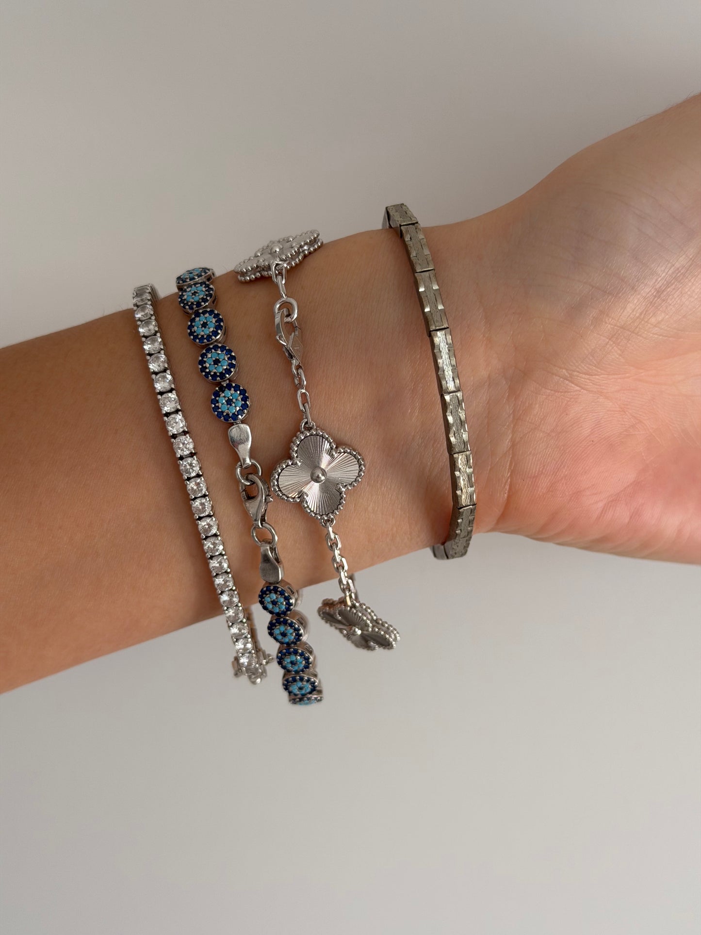 Dainty Caravelle 60's Silver Toned Expandable Watch